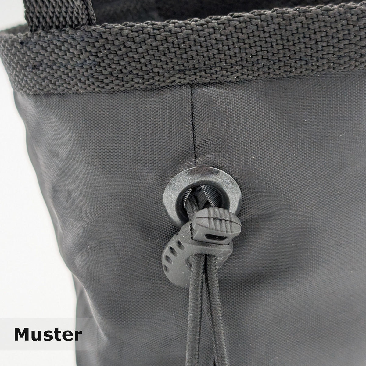 W:O:A - Retent - DogBäg 2025