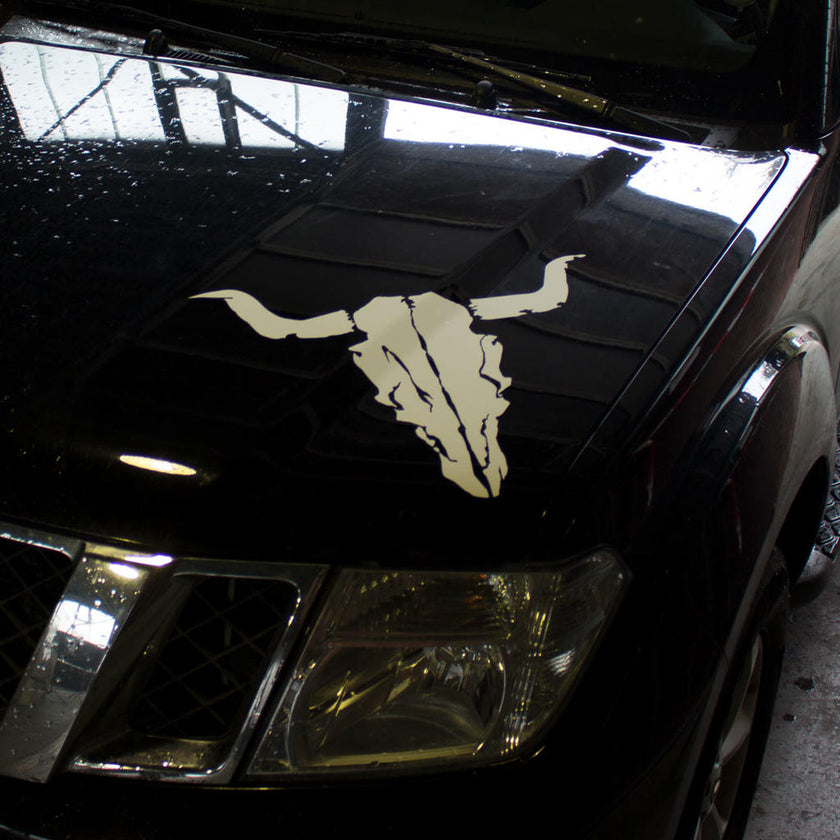 W:O:A - Outdoor Car Sticker - Bullhead - Big - White