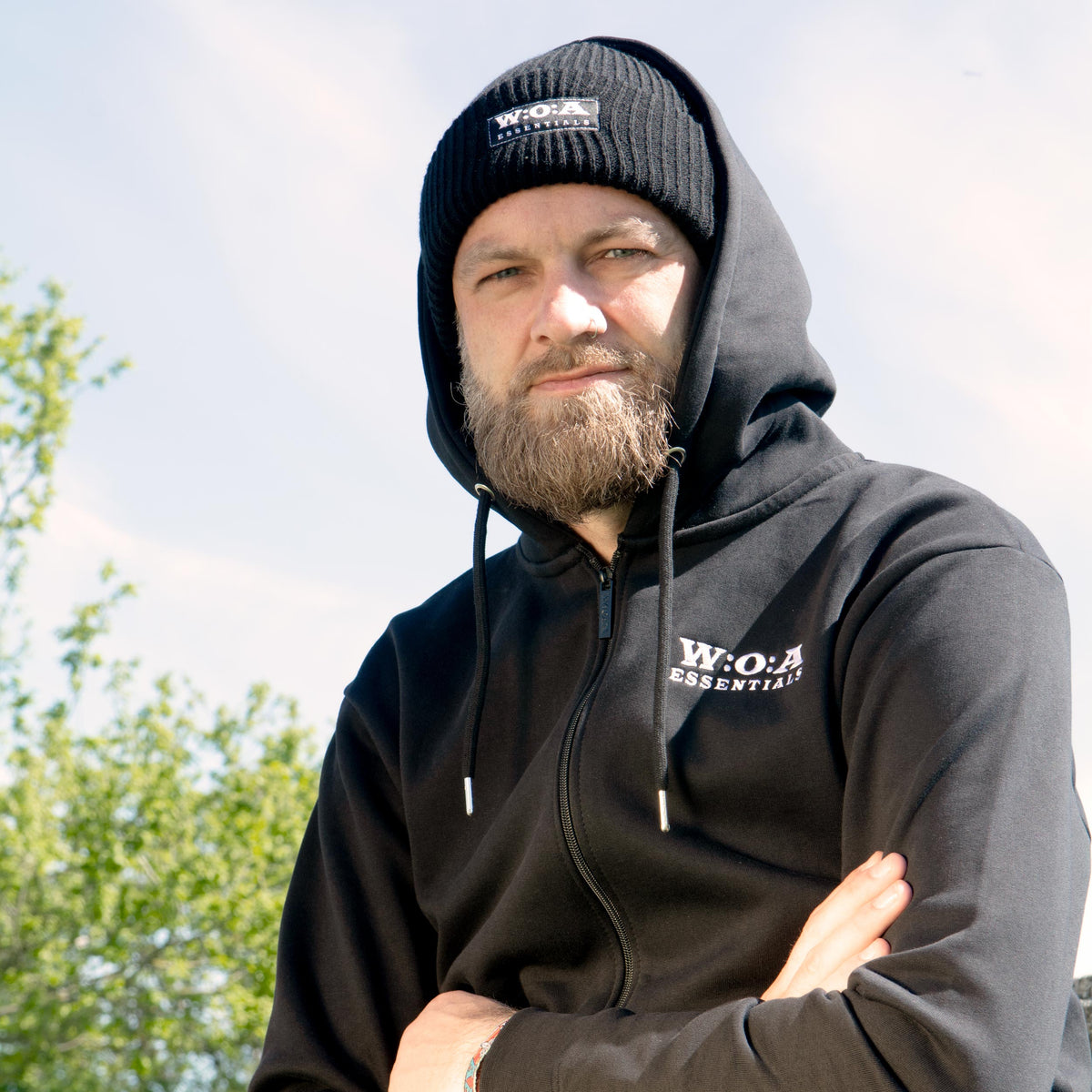 W:O:A Essentials - HoodZip