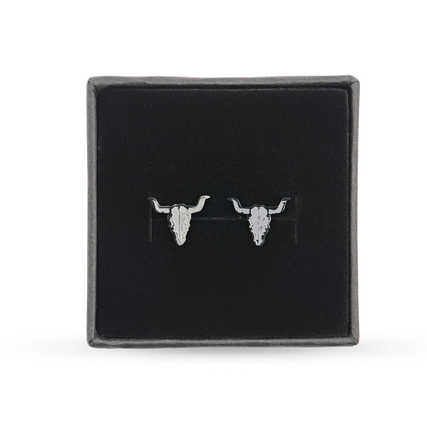 W:O:A - Stud earrings set of 2 - Bullhead black